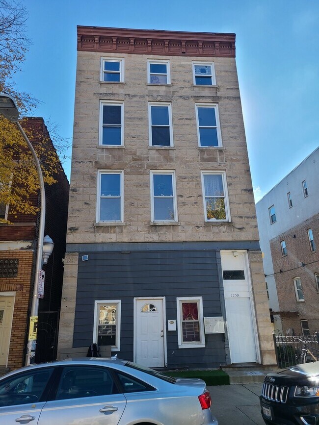 Primary Photo - 2239 W 18th Pl