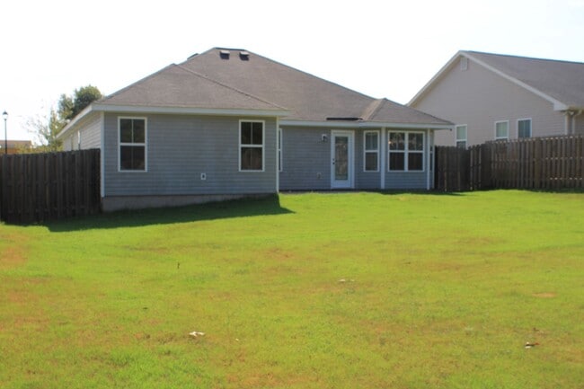 Building Photo - 7105 Summerton Dr