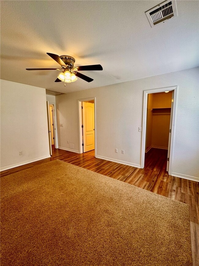 Building Photo - 659 Frances Dr