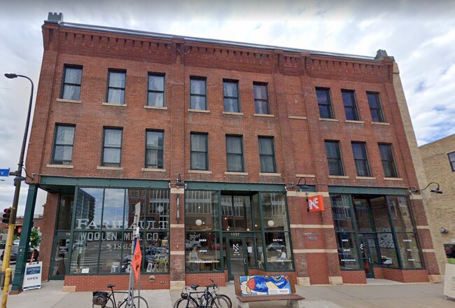 Primary Photo - 1025 Washington S Ave