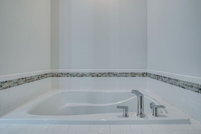 Building Photo - 518 Triggerfish Dr