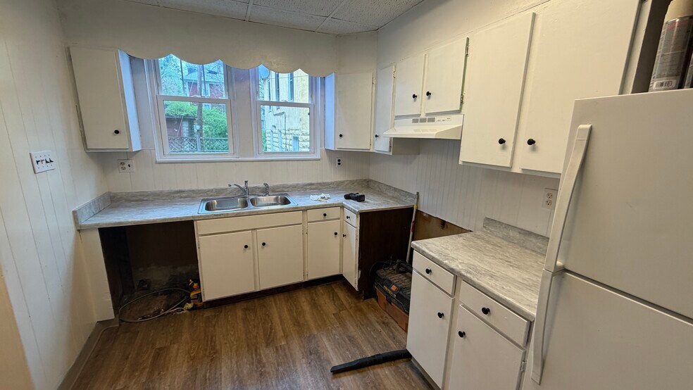 Building Photo - 1156 Boyd ave