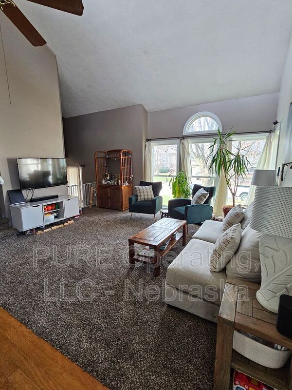 Building Photo - 5039 S 163rd Ave