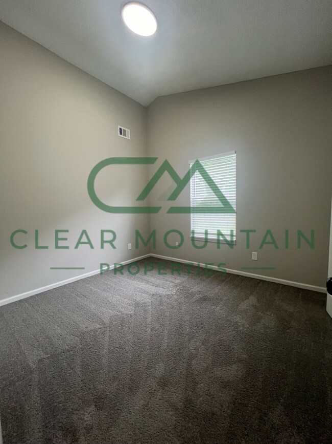 Building Photo - Move-in Special! Limited-Time Leasing Offer!