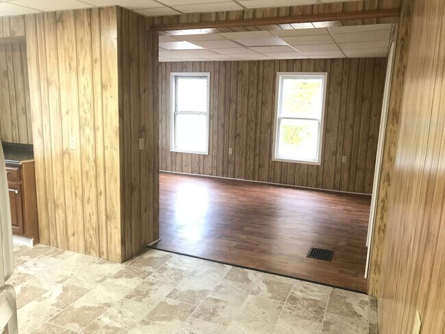 Building Photo - 349 E Church St