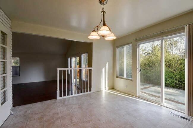 Building Photo - Single Family Home in the Heart of Santa Clara