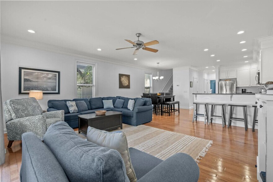 Primary Photo - 115a 7th Ave S