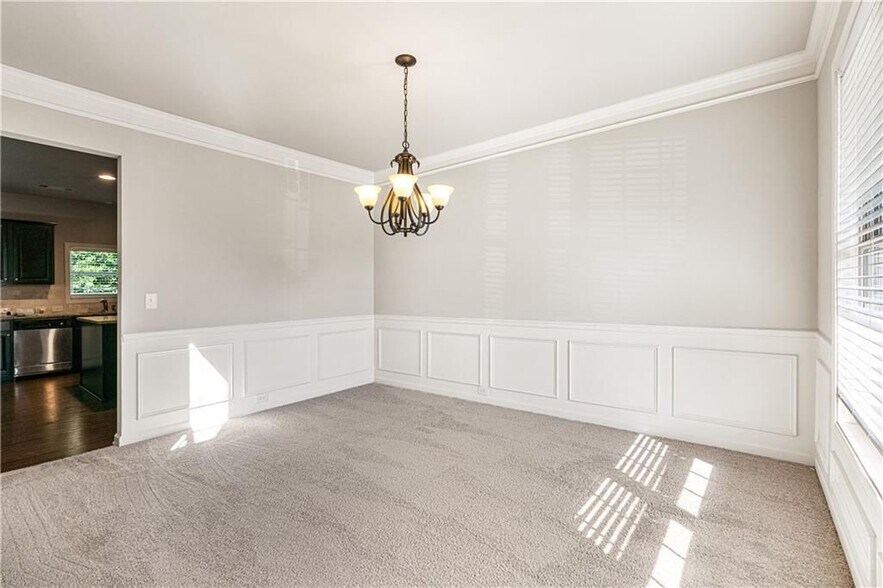 Building Photo - 655 Westmoreland Ln NE