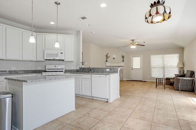 Building Photo - 1601 Katydid Ct