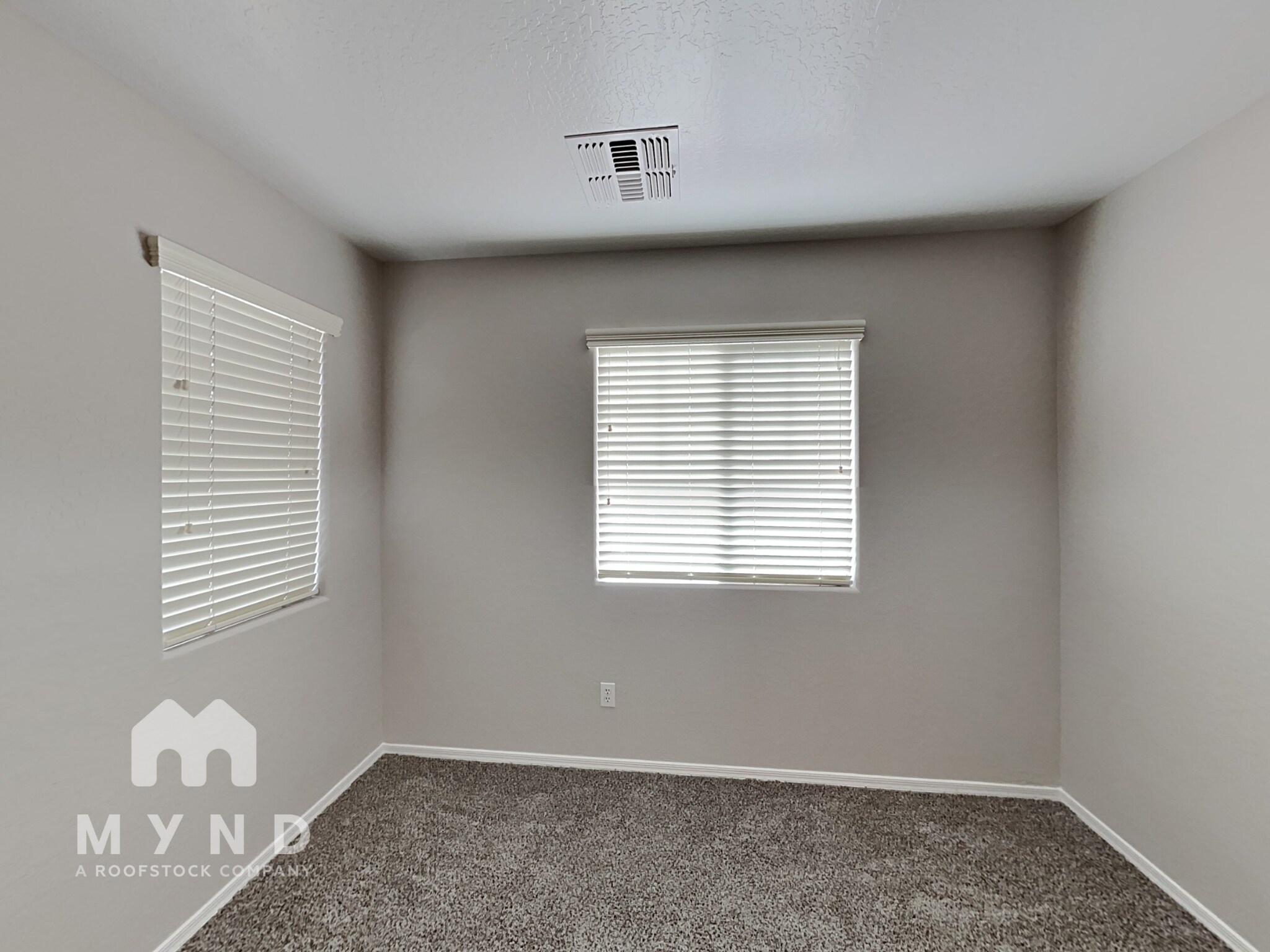 Building Photo - 2507 N 148th Dr