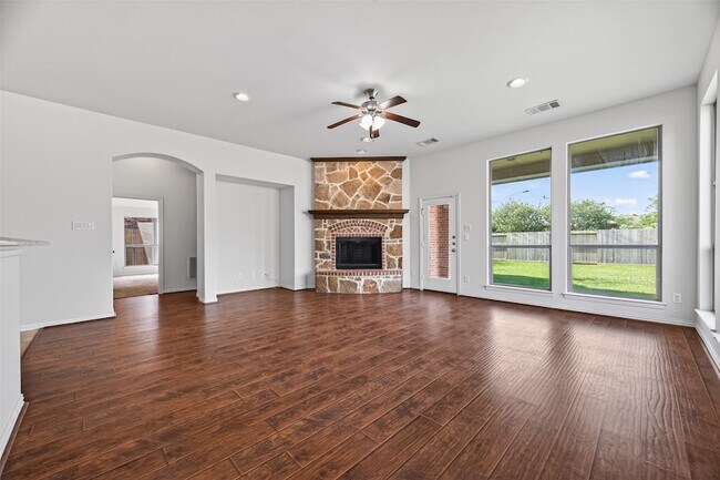 Building Photo - 6726 Hathaway Ln