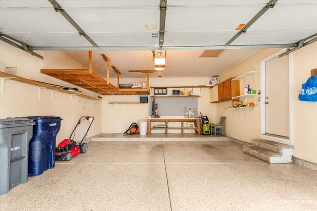 Building Photo - 920 Fairfax Ct