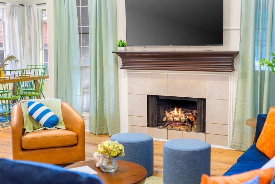 Building Photo - 902 Vista Oaks Ct