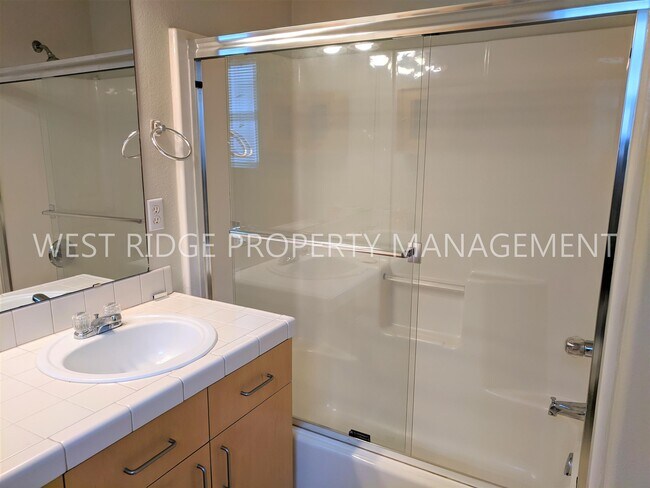 Building Photo - 519 SW 207th Ave