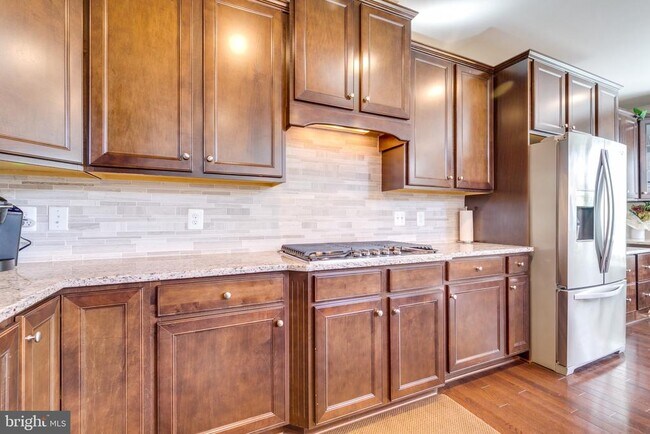 Building Photo - 23582 Prosperity Ridge Pl