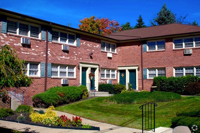 Building Photo - Hillside Terrace