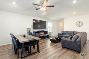 Building Photo - 141 Hugh Dr