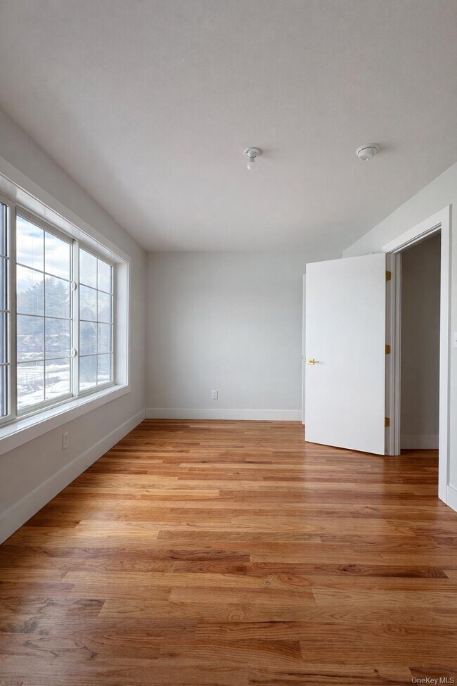 Building Photo - 1140 NY-52