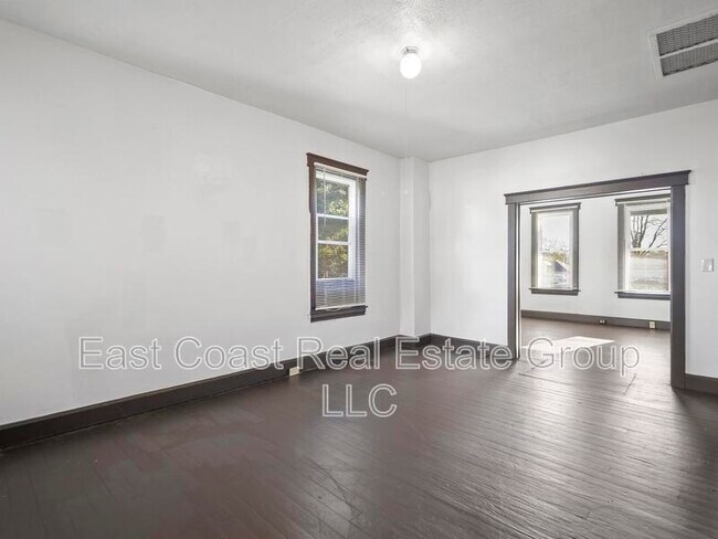 Building Photo - 111 West Side Ave