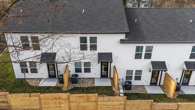 Building Photo - 126 Shipman Dr