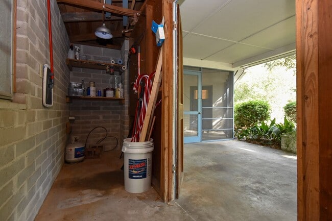 Building Photo - 3309 NW 3rd St