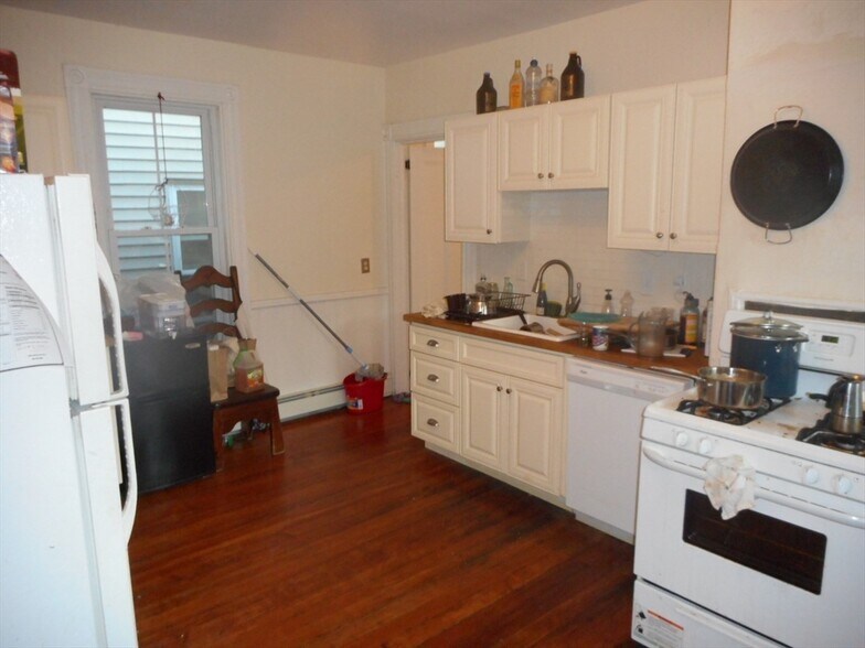 Primary Photo - 9 Anson St