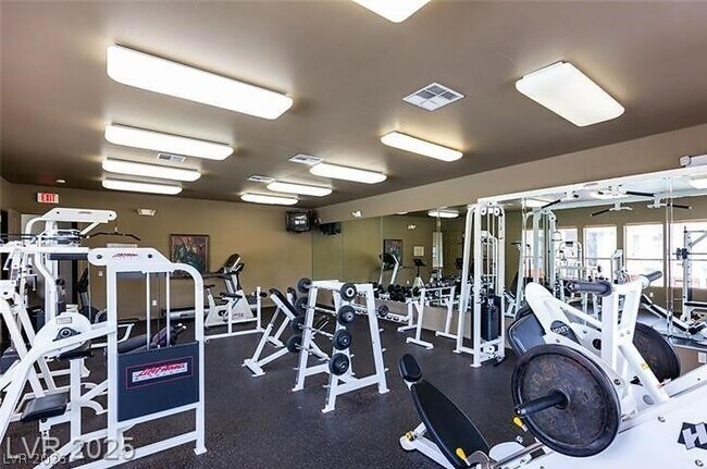 Building Photo - 8000 W Badura Ave