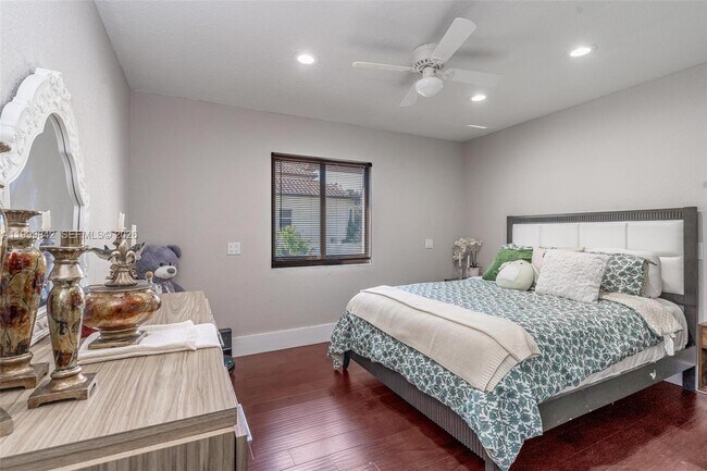 Building Photo - 6252 NW 65th Terrace