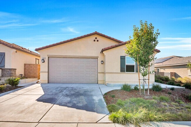 Building Photo - 41207 Alegria Ln