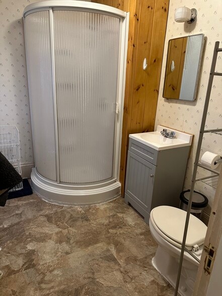 Building Photo - 5 Bayley Ave