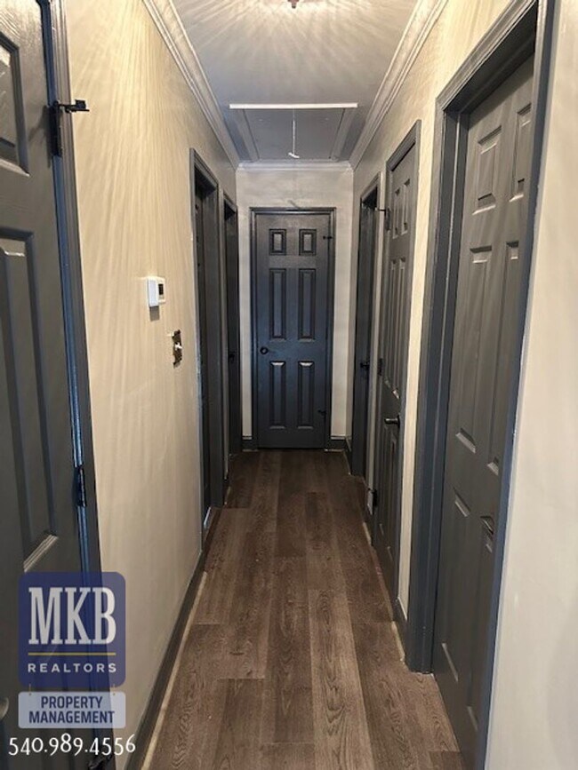Building Photo - The Perfect 3-Bedroom Ranch-Style House Lo...