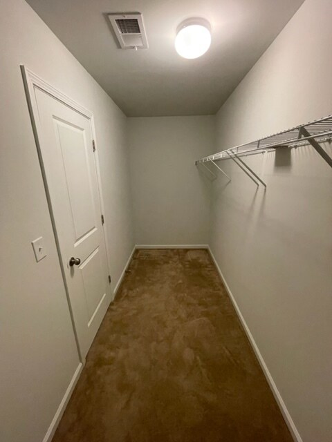 Building Photo - 252 Castle Dr