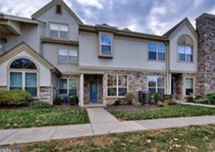Building Photo - 1302 Foxmeadow Cir