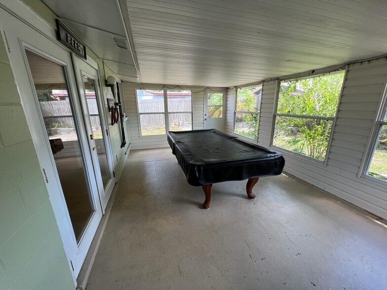 Building Photo - 2909 Cedaridge Dr