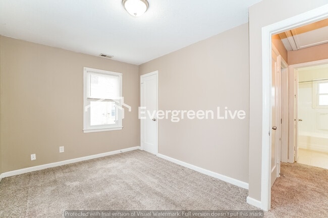 Building Photo - 2365 Lindale Rd