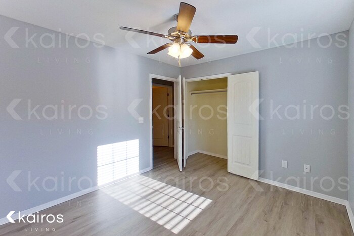 Building Photo - 3900 Thomas St