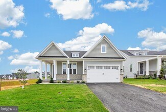 Building Photo - 1422 Gilray Dr