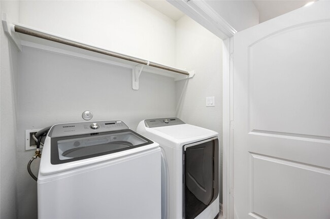 Building Photo - 9603 Cambridge Manor Ln