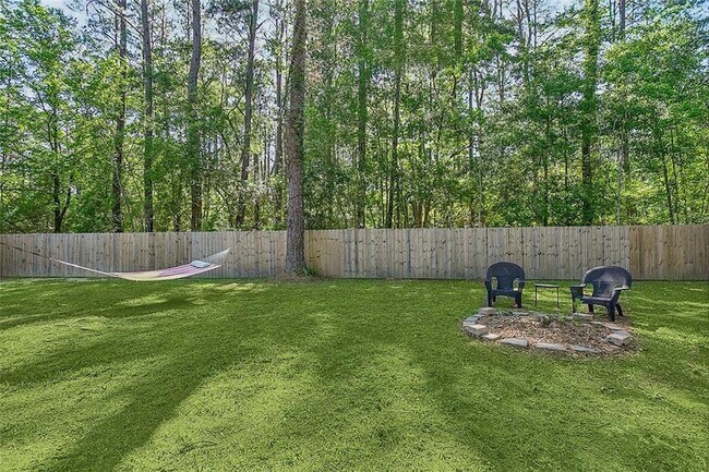 Building Photo - 12099 Jones Rd