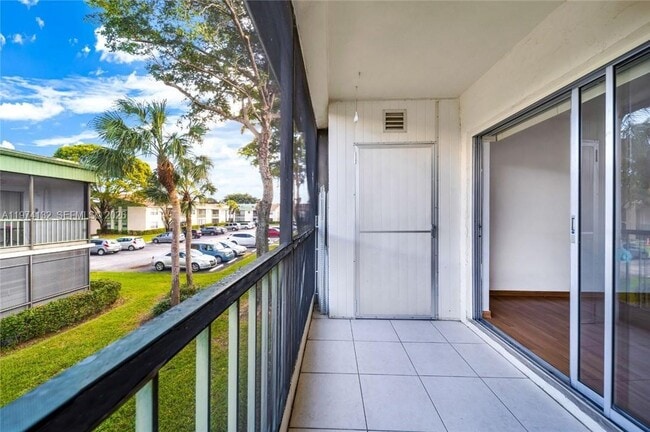 Building Photo - 4149 NW 90th Ave