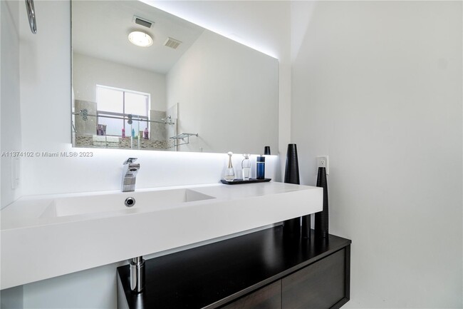 Building Photo - 14053 SW 49th St