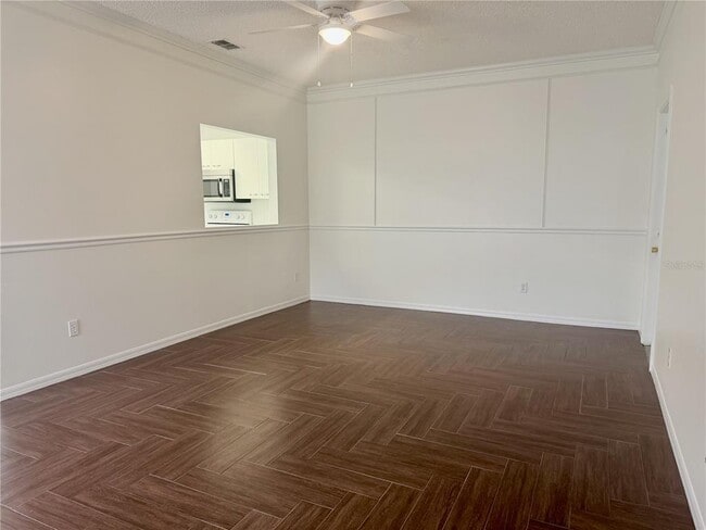 Building Photo - 20 Emerald Bay Dr