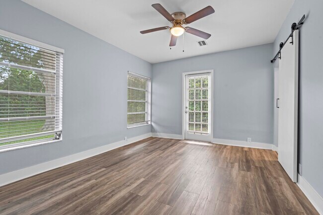 Building Photo - 2192 Belmar Dr
