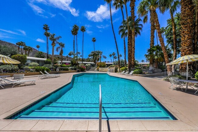 Building Photo - 76770 Lark Dr