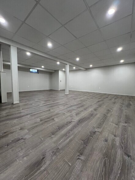 Building Photo - 169 S Plaisted Ave