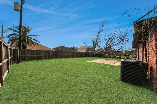 Building Photo - 4114 Fairgreen Ln