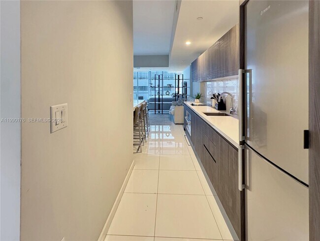 Building Photo - 851 NE 1st Ave