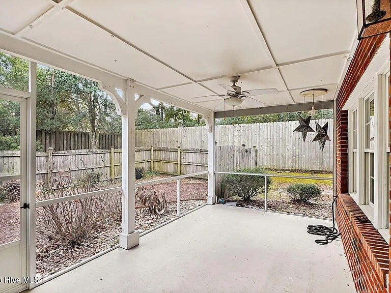 Building Photo - 3347 Jasper Pl