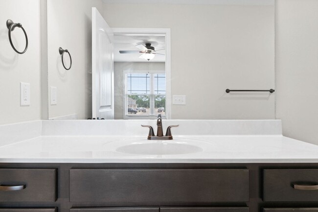 Building Photo - 338 Fallow Cir