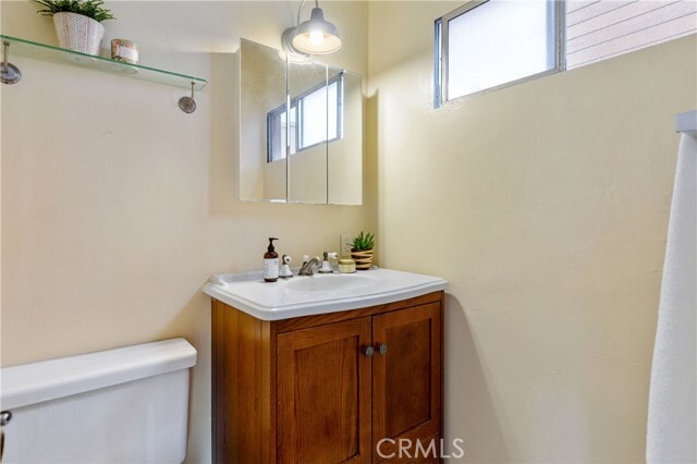 Building Photo - 1506 Bayview Dr
